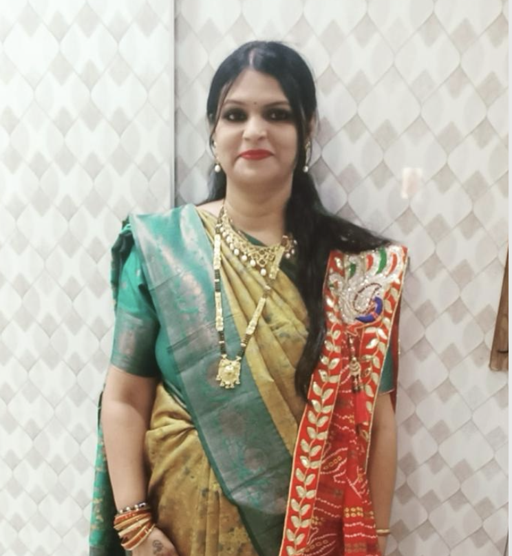 Portrait of Vastu Expert Riya Maharaj